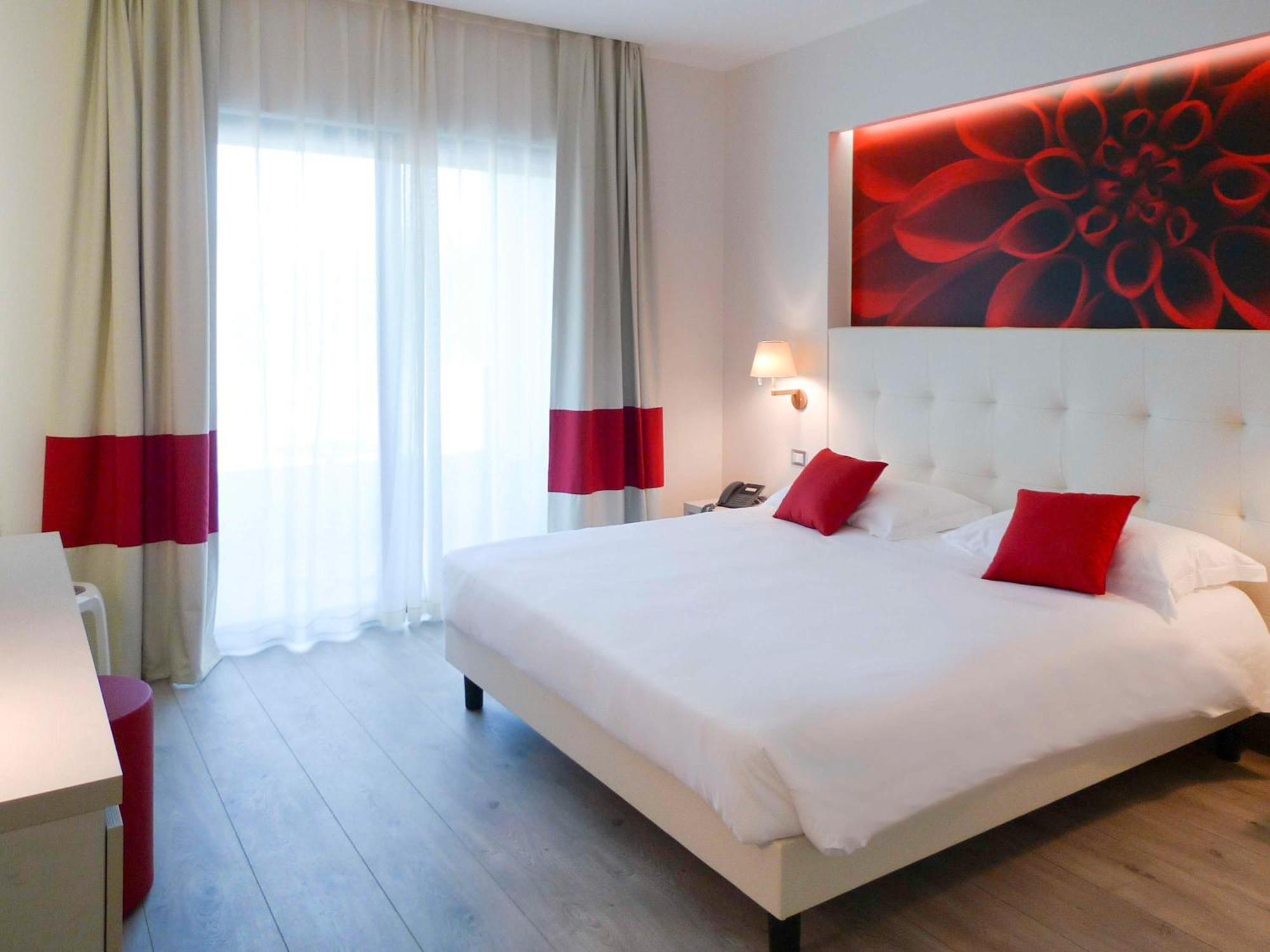 Ibis Styles Milano Est Settala Hotel Exterior photo